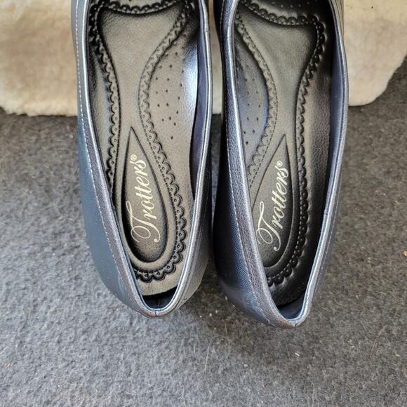 Womens Trotters Doris Navy SZ 8 New - Picture 2 of 10